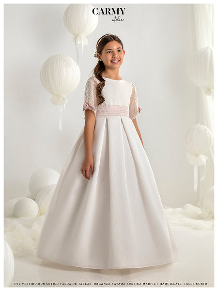 VESTIDO DE COMUNIÓN BLANCO CON FALDA DE TABLAS