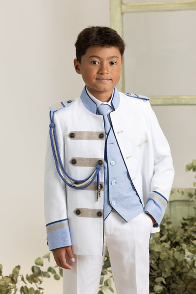 traje de comunión de niño de almirante blanco con chaleco celeste